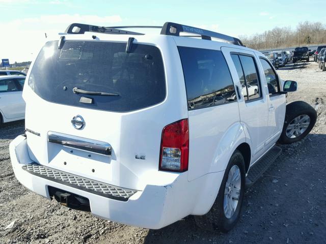 5N1AR18U76C637168 - 2006 NISSAN PATHFINDER WHITE photo 4