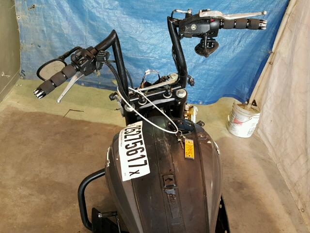 5VPDW36N8F3046236 - 2015 VICTORY MOTORCYCLES CROSS COUN Argent photo 5