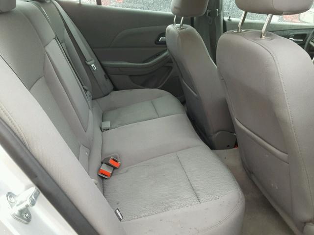 1G11B5SA7DF326939 - 2013 CHEVROLET MALIBU LS 银色 照片 6