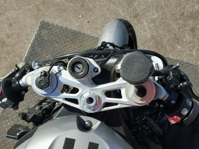 WB10D6000HZ709958 - 2017 BMW S 1000 RR GRAY photo 8