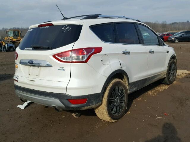 1FMCU9GX7GUB21762 - 2016 FORD ESCAPE SE WHITE photo 4