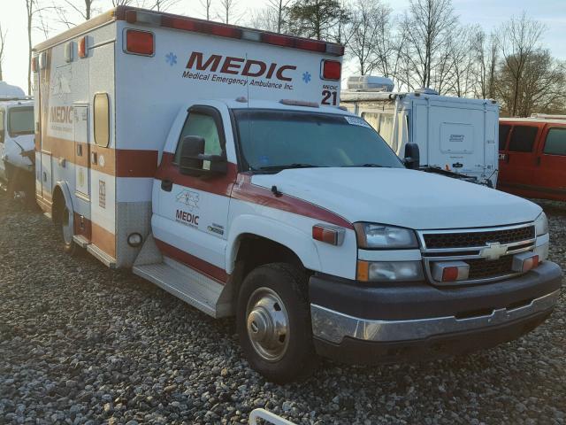 1GBJC34D37E151748 - 2007 CHEVROLET SILVERADO WHITE photo 1