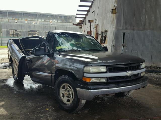 1GCEC14W82Z261229 - 2002 CHEVROLET SILVERADO GRAY photo 1