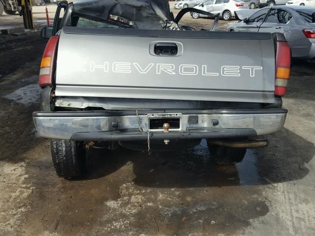 1GCEC14W82Z261229 - 2002 CHEVROLET SILVERADO GRAY photo 6