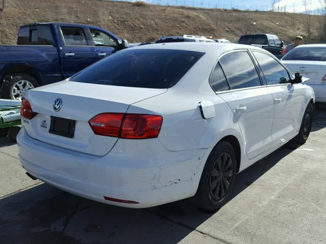 3VW2K7AJ0EM226009 - 2014 VOLKSWAGEN JETTA BASE თეთრი ფოტო 4