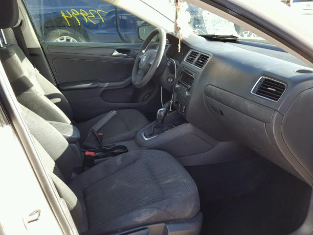 3VW2K7AJ0EM226009 - 2014 VOLKSWAGEN JETTA BASE თეთრი ფოტო 5