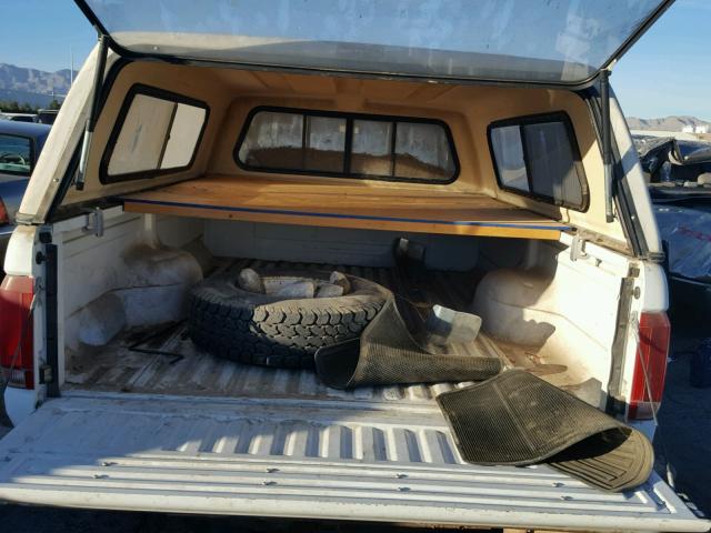 X26SKEJ5605 - 1979 FORD F250 SC 4X WHITE photo 9