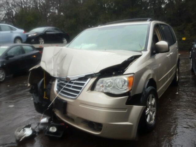 2A8HR54P18R148293 - 2008 CHRYSLER TOWN & COU GOLD photo 2