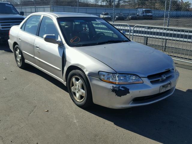 1HGCG1651XA004078 - 1999 HONDA ACCORD EX SILVER photo 1