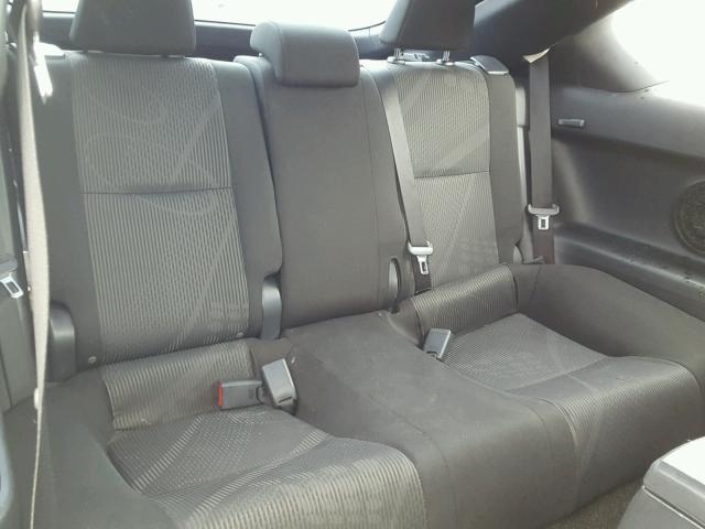 JTKJF5C76B3010034 - 2011 TOYOTA SCION TC 白色 照片 6