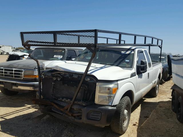 1FT7X2A66CEA44665 - 2012 FORD F250 SUPER WHITE photo 2