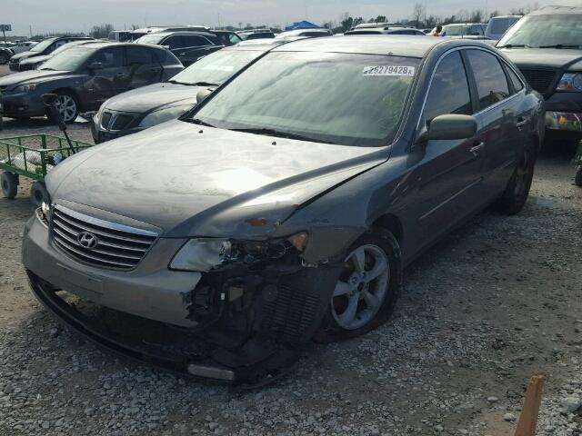 KMHFC46F67A184882 - 2007 HYUNDAI AZERA SE GRAY photo 2