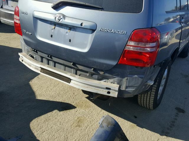 JTEHF21A430127130 - 2003 TOYOTA HIGHLANDER BLUE photo 9