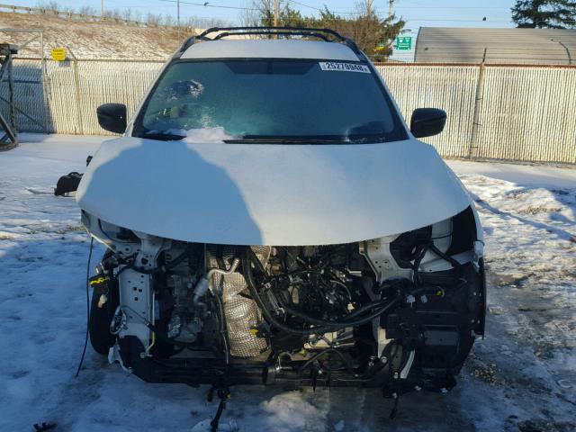 5N1AT2MV3HC837246 - 2017 NISSAN ROGUE SV WHITE photo 9