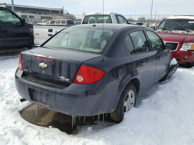 1G1AK58F287292105 - 2008 CHEVROLET COBALT LS CHARCOAL photo 4