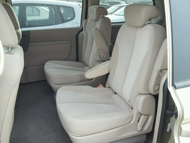 KNDMB233796297002 - 2009 KIA SEDONA EX BEIGE photo 6