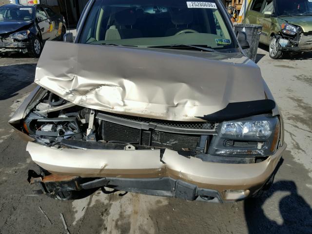 1GNDT13SX42247913 - 2004 CHEVROLET TRAILBLAZE GOLD photo 7