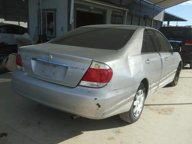 4T1BE32K75U536496 - 2005 TOYOTA CAMRY LE SILVER photo 4