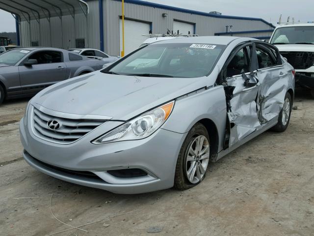 5NPEB4AC3CH447400 - 2012 HYUNDAI SONATA GLS SILVER photo 2