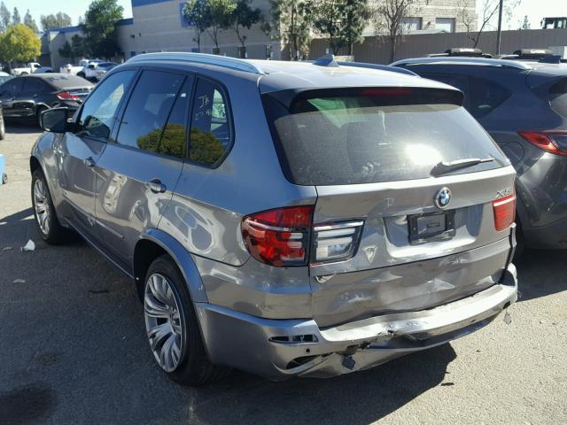 5UXZV8C56D0C15825 - 2013 BMW X5 XDRIVE5 SILVER photo 3