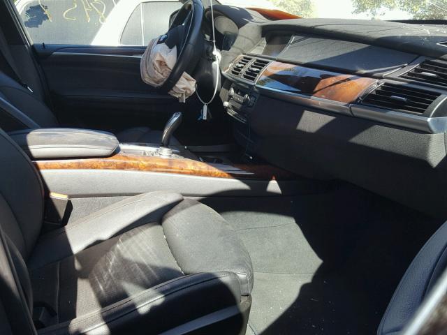 5UXZV8C56D0C15825 - 2013 BMW X5 XDRIVE5 ვერცხლისფერი ფოტო 5