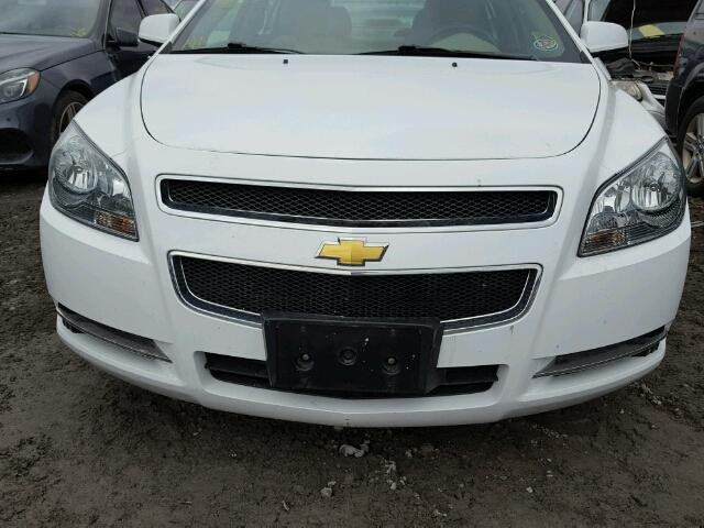 1G1ZD5EU0BF247340 - 2011 CHEVROLET MALIBU 2LT WHITE photo 9