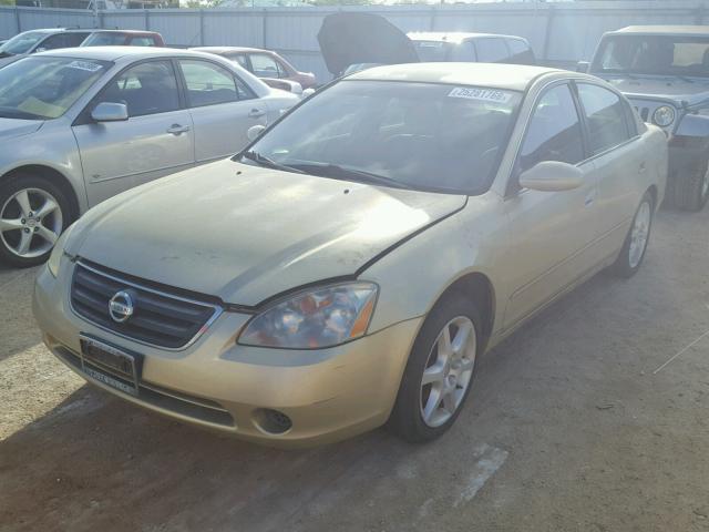 1N4AL11D24C123828 - 2004 NISSAN ALTIMA BAS GOLD photo 2