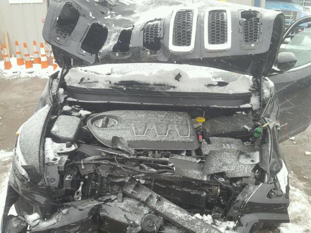 1C4PJMCS2EW294313 - 2014 JEEP CHEROKEE L BLACK photo 7