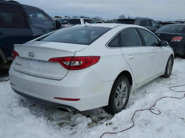 5NPE24AF3FH019745 - 2015 HYUNDAI SONATA SE WHITE photo 4