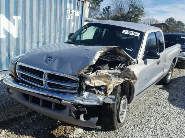 1B7GL22X4YS703368 - 2000 DODGE DAKOTA SILVER photo 2