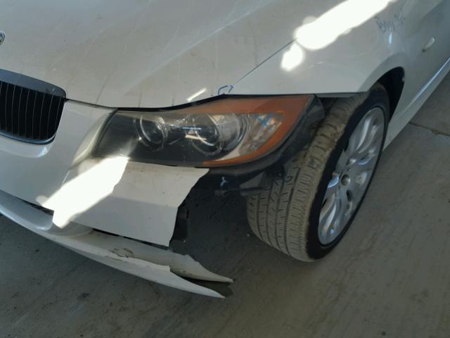 WBAVD53547A007372 - 2007 BMW 335 XI WHITE photo 9