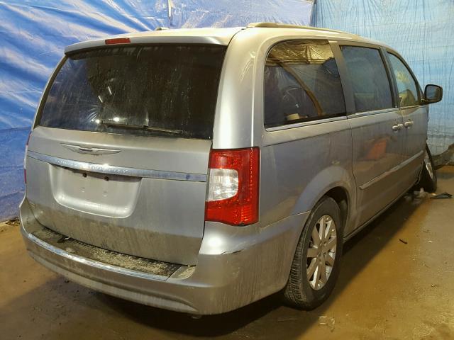 2C4RC1BG9DR707124 - 2013 CHRYSLER TOWN & COU SILVER photo 4