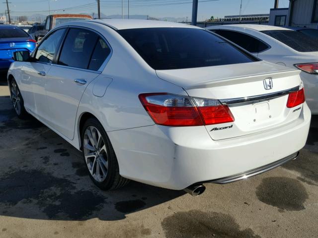 1HGCR2F53FA137679 - 2015 HONDA ACCORD SPO WHITE photo 3