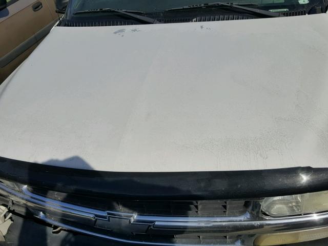 1GNEC13T7YJ138012 - 2000 CHEVROLET TAHOE C150 WHITE photo 7