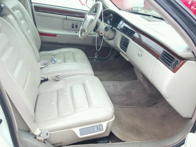 1G6KD52Y4TU288411 - 1996 CADILLAC DEVILLE WHITE photo 5