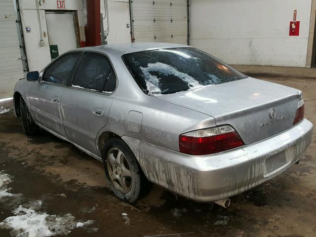 19UUA56662A025216 - 2002 ACURA 3.2TL SILVER photo 3