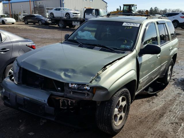 1GNDT13S342292465 - 2004 CHEVROLET TRAILBLAZE GREEN photo 2