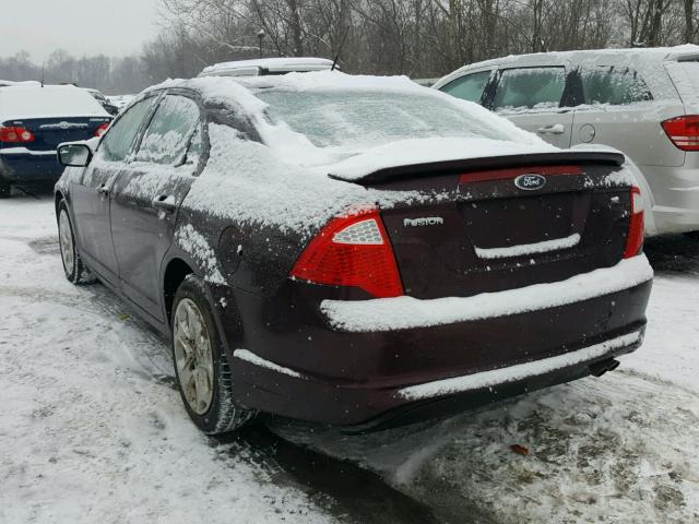 3FAHP0HA1BR290611 - 2011 FORD FUSION SE MAROON photo 3