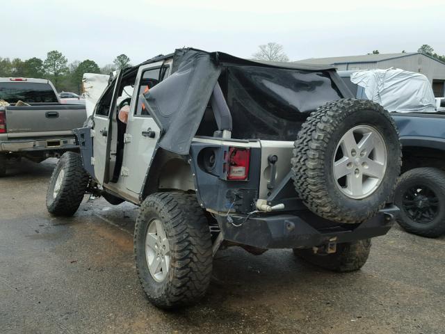 1J4GA69167L113688 - 2007 JEEP WRANGLER R GRAY photo 3