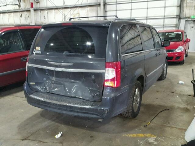 2C4RC1BG7CR330470 - 2012 CHRYSLER TOWN & COU GRAY photo 4