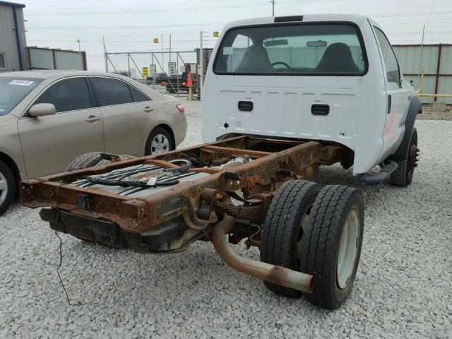 1FDAF57P05EB48500 - 2005 FORD F550 SUPER WHITE photo 4