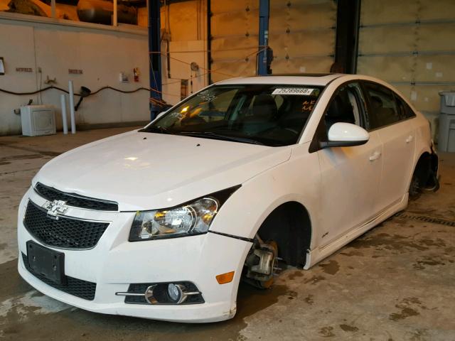 1G1PE5SB1E7163971 - 2014 CHEVROLET CRUZE LT WHITE photo 2