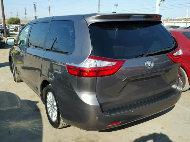 5TDYZ3DC3HS812139 - 2017 TOYOTA SIENNA XLE GRAY photo 3