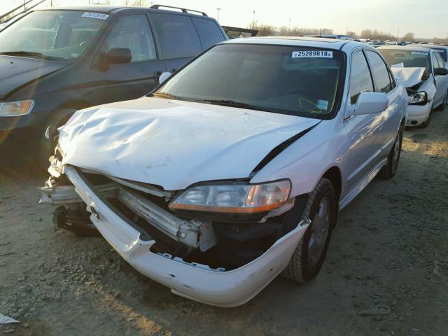 1HGCG16531A069019 - 2001 HONDA ACCORD EX WHITE photo 2