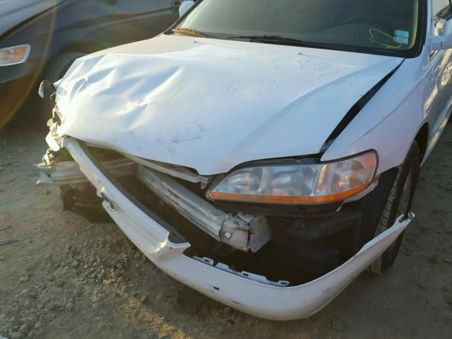 1HGCG16531A069019 - 2001 HONDA ACCORD EX WHITE photo 9