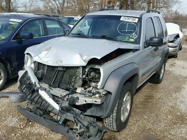 1J4GL48K73W684091 - 2003 JEEP LIBERTY SP SILVER photo 2