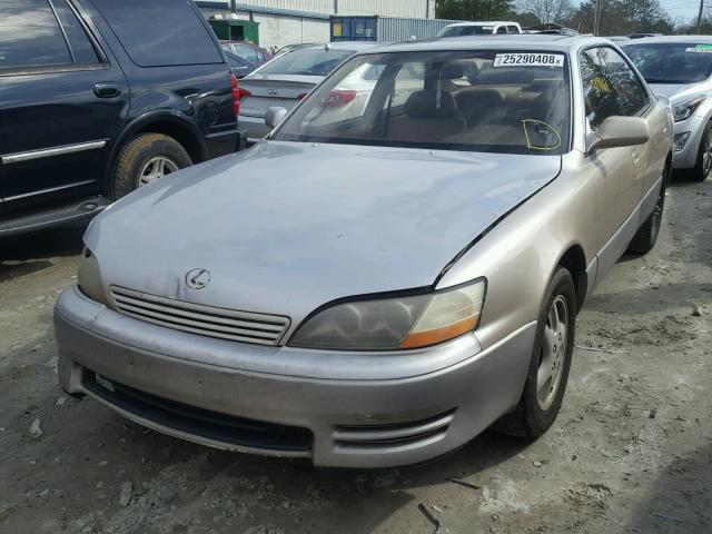 JT8GK13T6S0077669 - 1995 LEXUS ES 300 SILVER photo 2