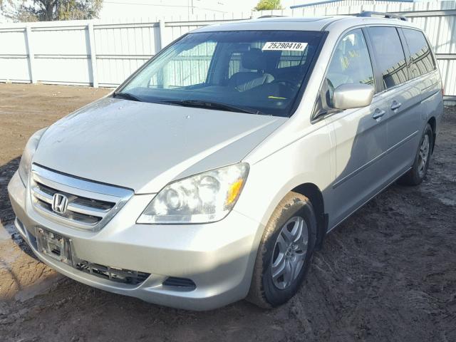 5FNRL38715B116785 - 2005 HONDA ODYSSEY EX SILVER photo 2