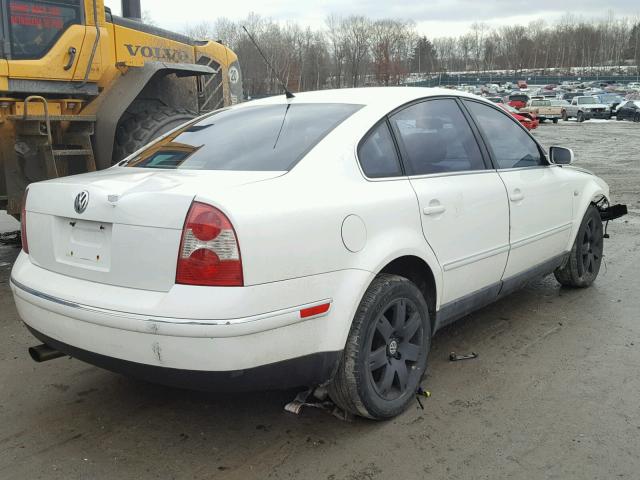 WVWRH63BX1P087253 - 2001 VOLKSWAGEN PASSAT GLX WHITE photo 4