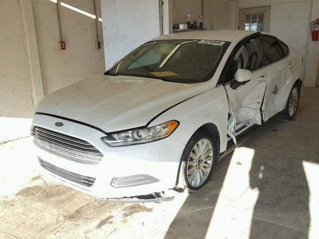 3FA6P0UU2FR149043 - 2015 FORD FUSION S H WHITE photo 2